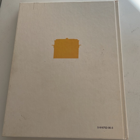 The Unwatched Pot A Crockful Of Recipes For Electric Slow Cooking 1981 - Picture 2 of 4